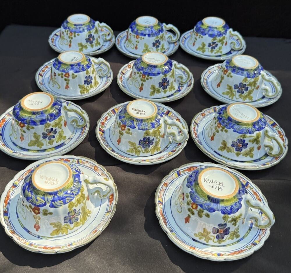 Giuseppe Chiurato Roma Italy Faenza Garofano Pattern 11 Coffee Cups & Saucers